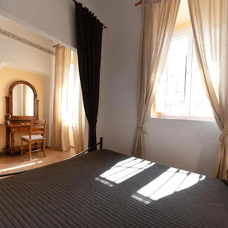 Palazzo Renzi Villa Capraia