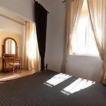 Palazzo Renzi Villa Capraia