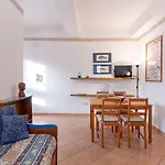 Villa Palazzo Renzi Capraia