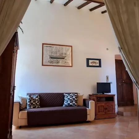 Palazzo Renzi Villa Capraia