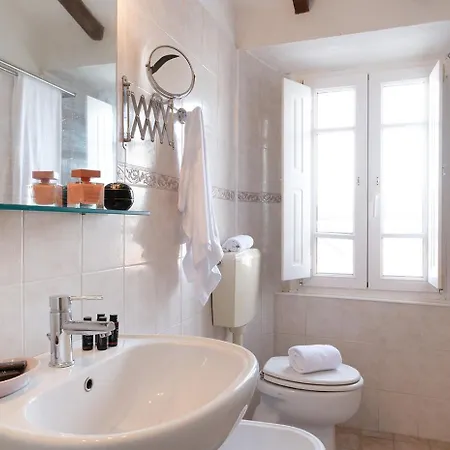 Villa Palazzo Renzi *