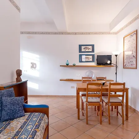 Villa Palazzo Renzi Capraia