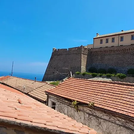 Palazzo Renzi * Capraia